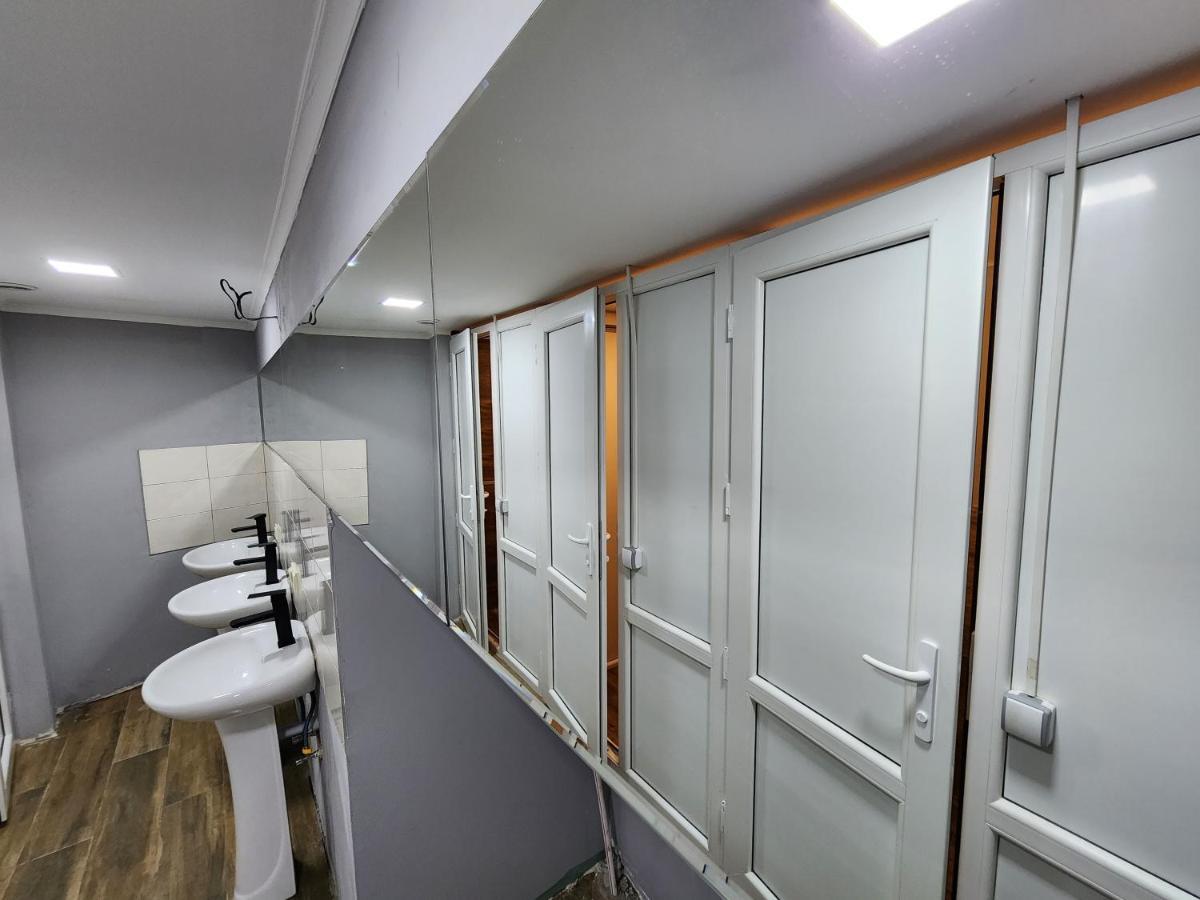 Gala Hostel 第比利斯 外观 照片